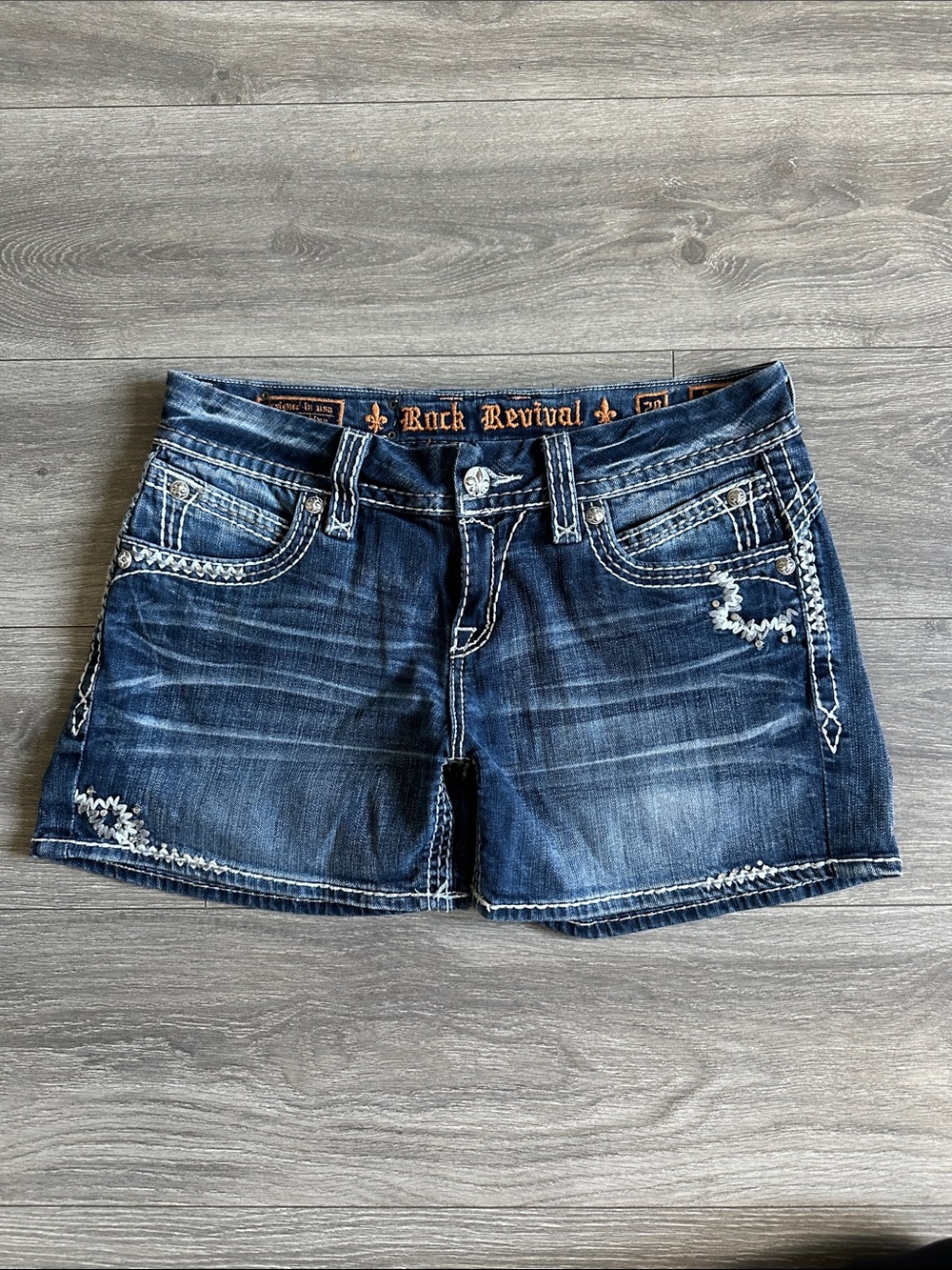 Rock Revival Shorts Women 29 Scarlett Easy Blue Denim 4” Inseam Embellished Sexy